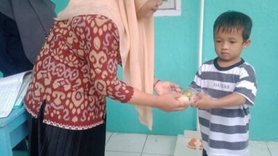 Kegiatan Rutin Posyandu Anggrek Dusun Buttu Lemo Berjalan Lancar, Ibu dan Anak Antusias Ikuti Setiap Tahapan
